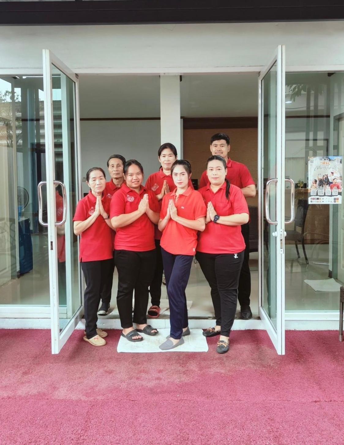 Khunyuw Hotel Fang Zewnętrze zdjęcie
